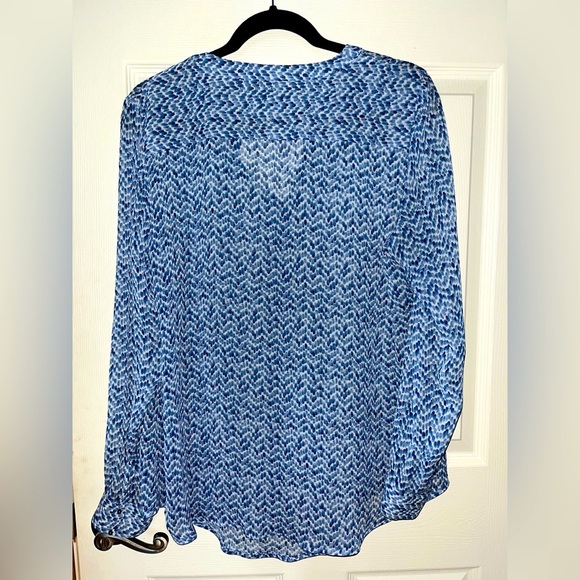 Liz Claiborne Navy and White Sheer Patterned Long Sleeve Blouse - Picture 3 of 3